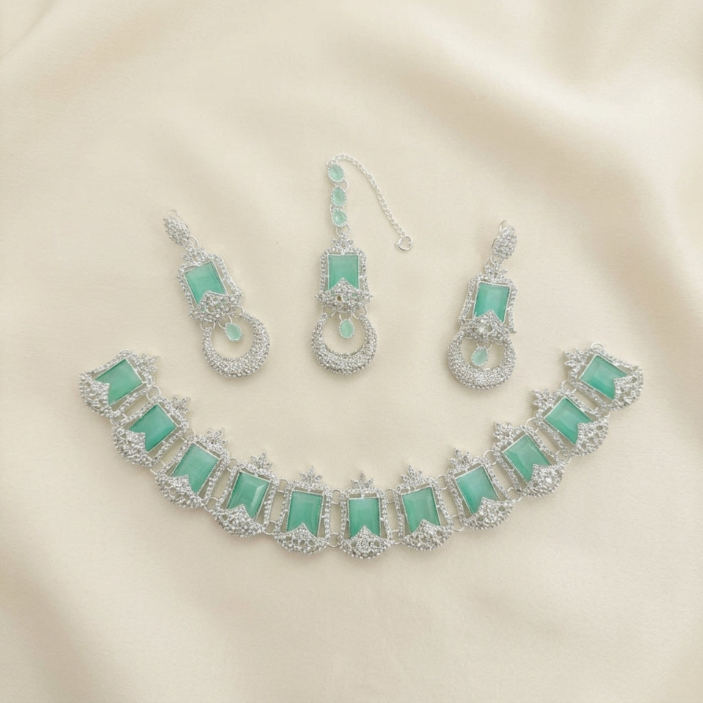 Crown Lumina Choker