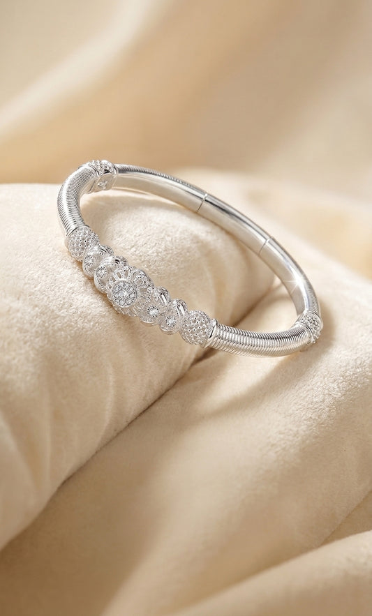 Aria Textured Carved Kada Bangle