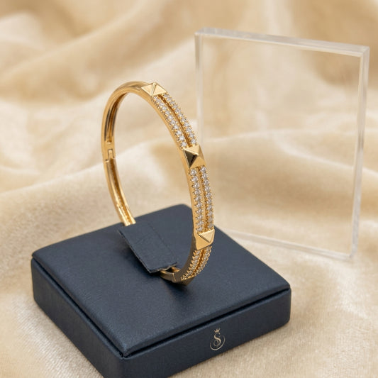 Luxe Pavé Crystal Statement Kada Bangle