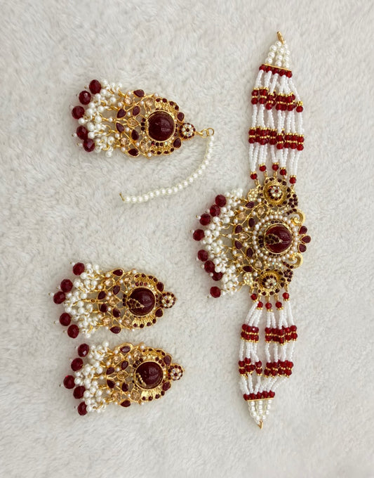 Festive Pearl Medallion Choker & Tikka Set