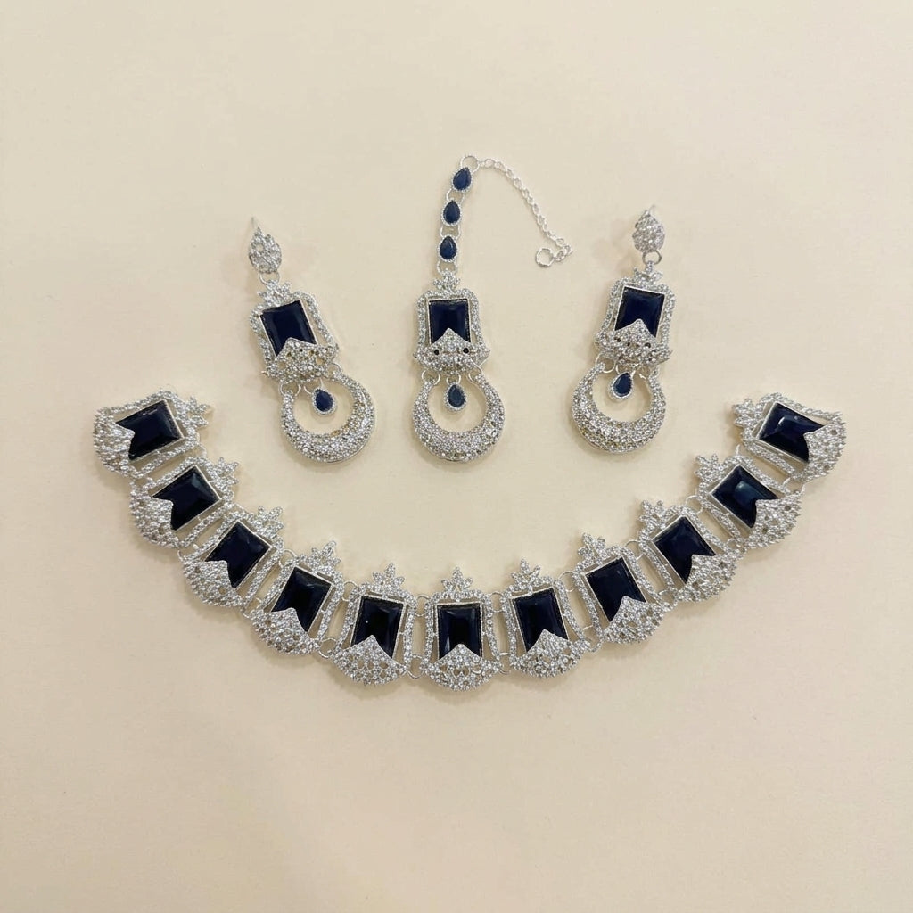 Crown Lumina Choker