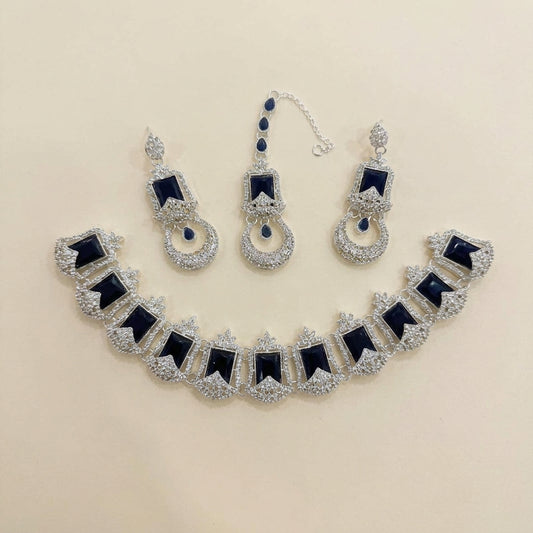 Crown Lumina Choker