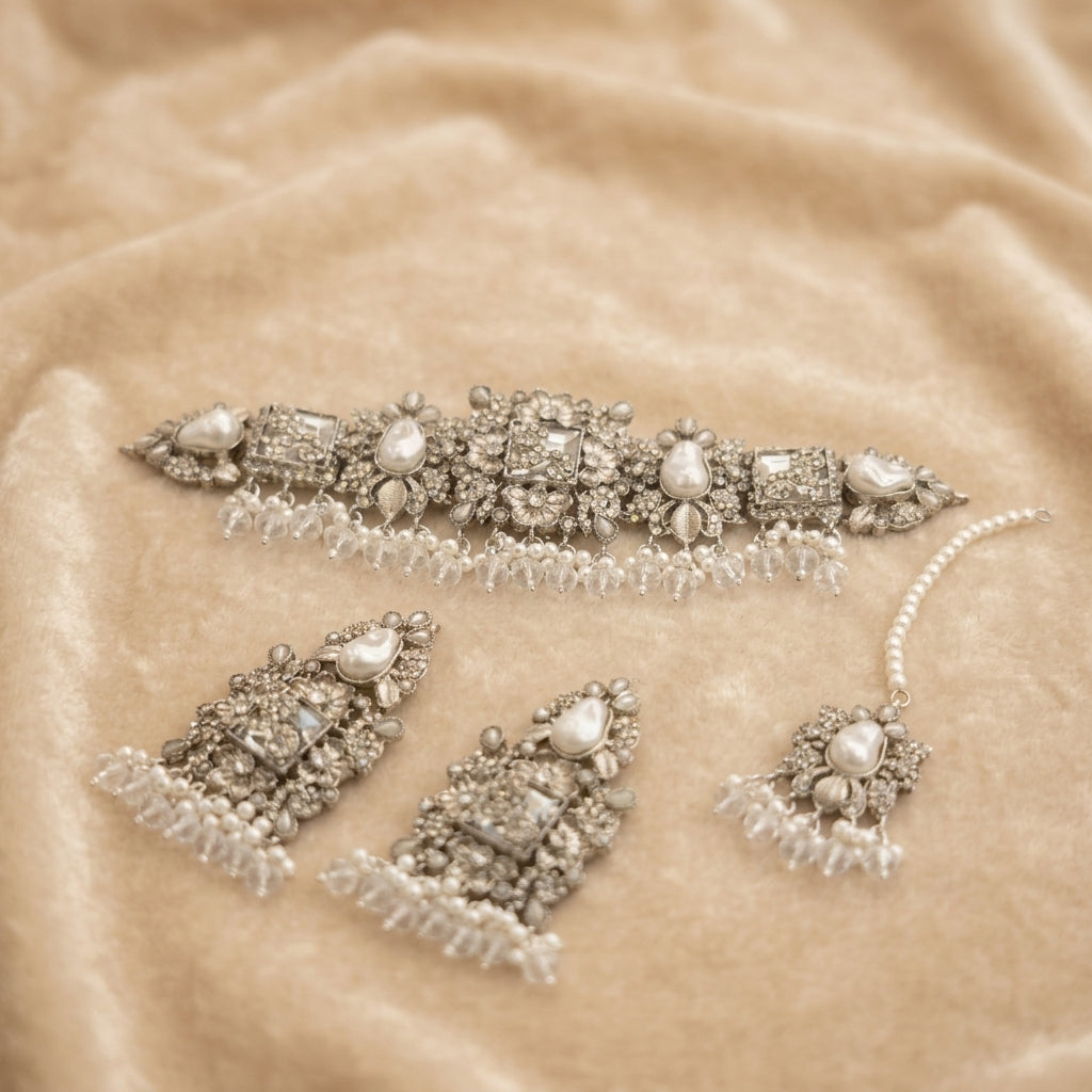 Imperial Pearl Choker Suite
