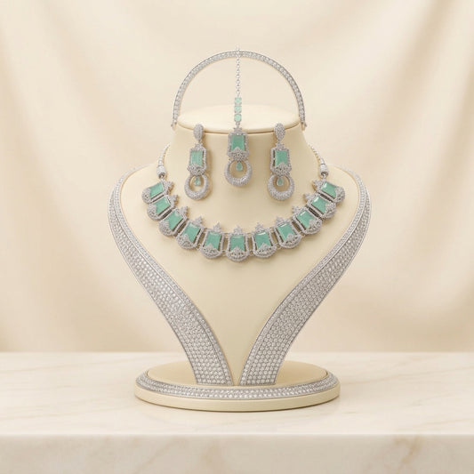 Crown Lumina Choker