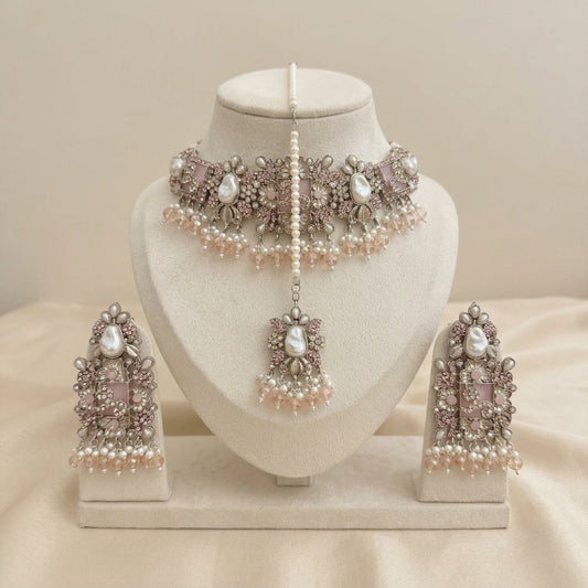 Imperial Pearl Choker Suite